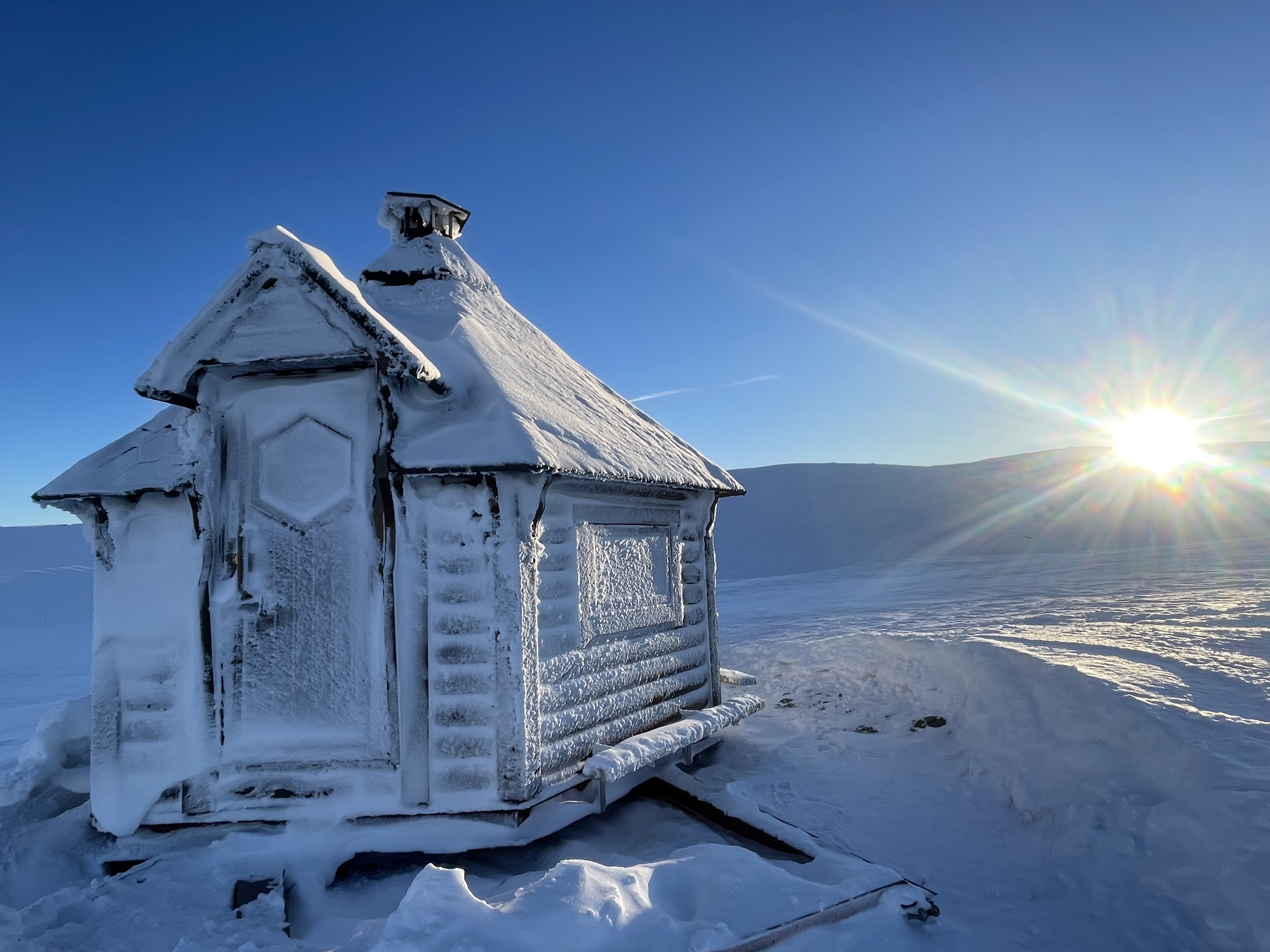 Bilete av vinter på fjellet