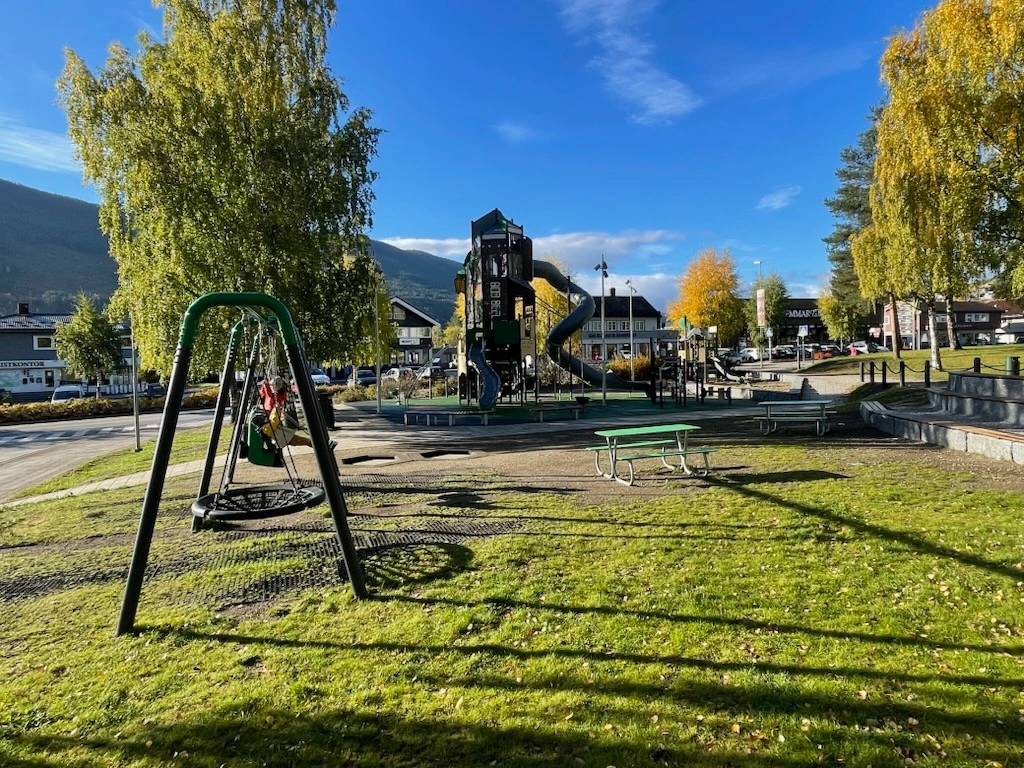 Bilete av lekeplassen i Gol sentrum